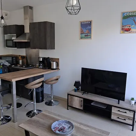 Aux Rivages De Sylvie - 150 M De La * Calvi (Corsica)