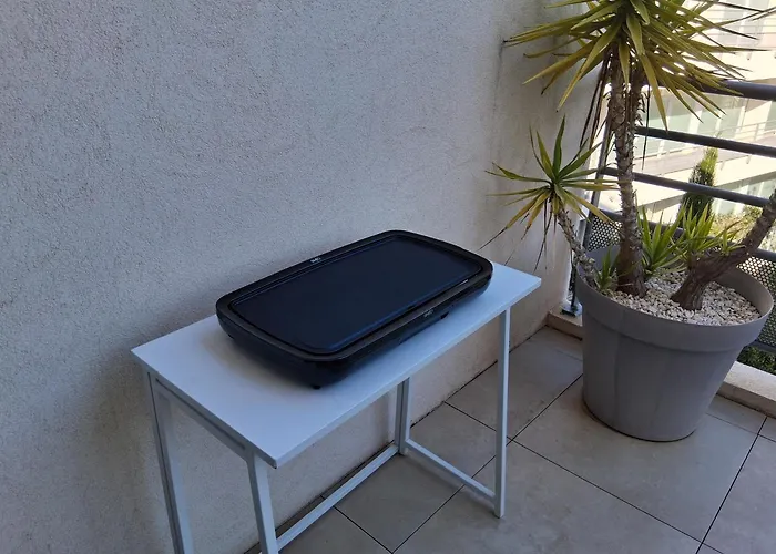 Aux Rivages De Sylvie - 150 M De La Calvi (Corsica)