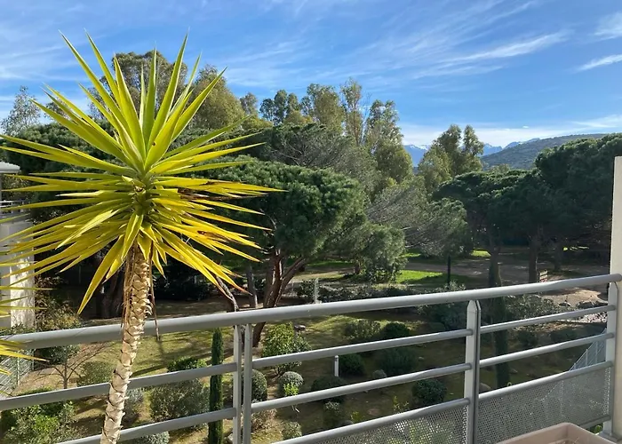 Aux Rivages De Sylvie - 150 M De La *