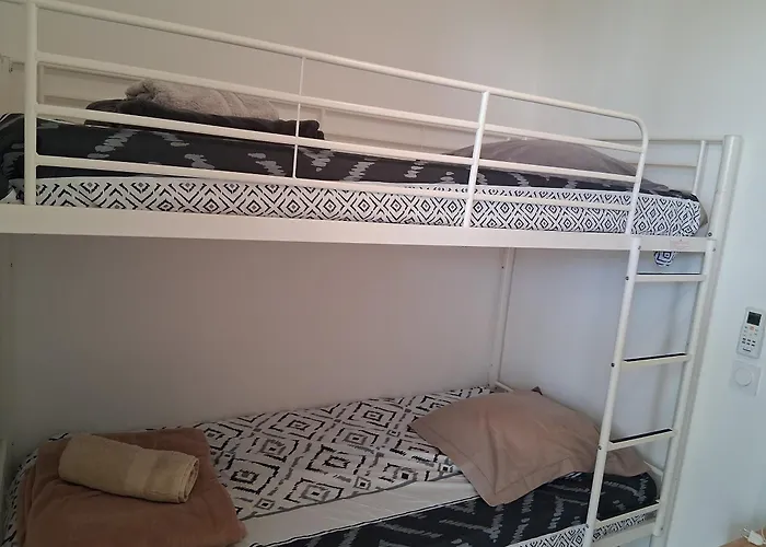 Aux Rivages De Sylvie - 150 M De La