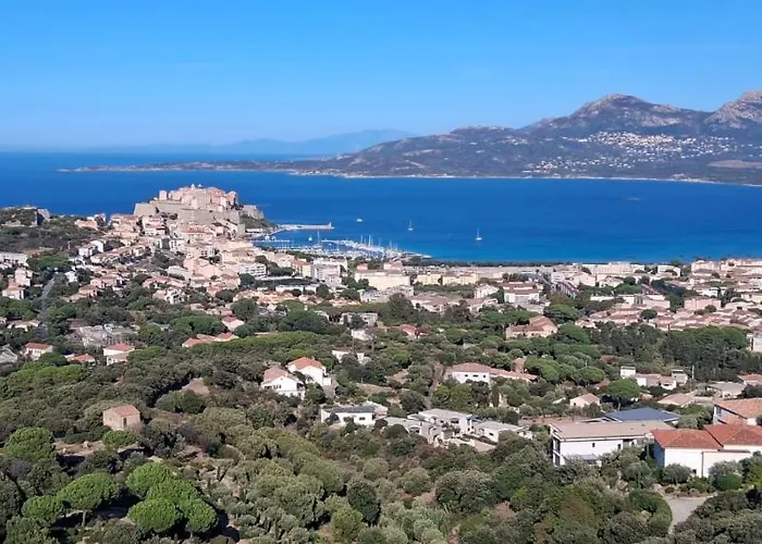 Aux Rivages De Sylvie - 150 M De La